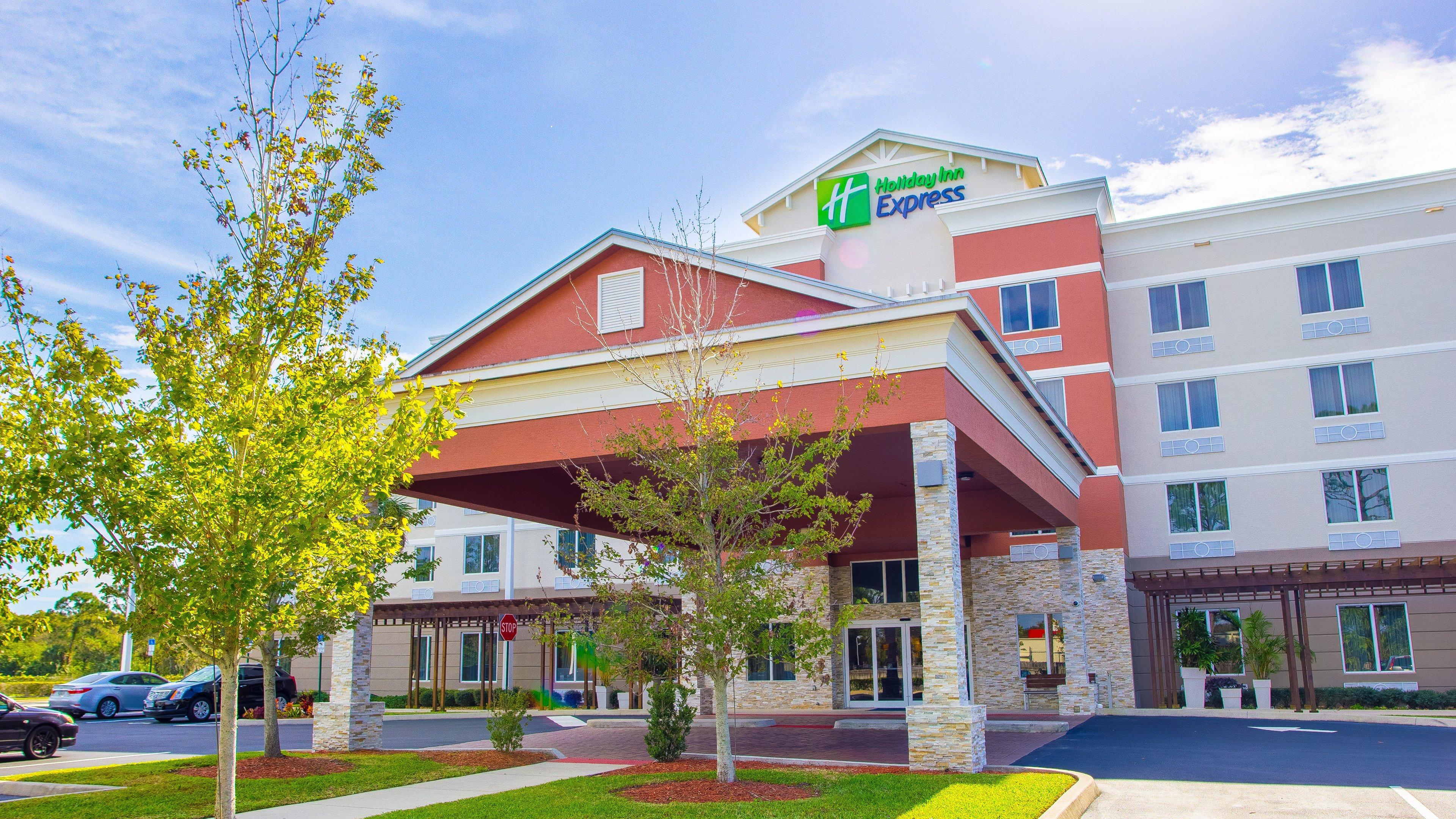 Holiday Inn Express Hotel & Suites Palm Bay By Ihg Exterior foto